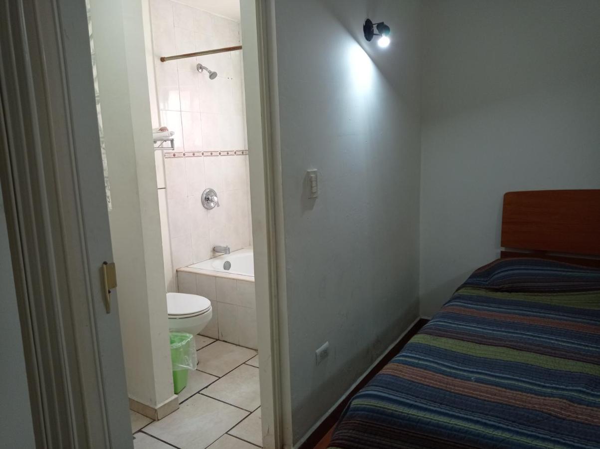 Confort Ejecutivo Suites Lindavista Guadalupe  Eksteriør billede