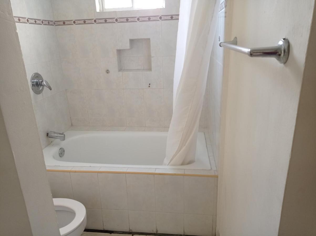 Confort Ejecutivo Suites Lindavista Guadalupe  Eksteriør billede