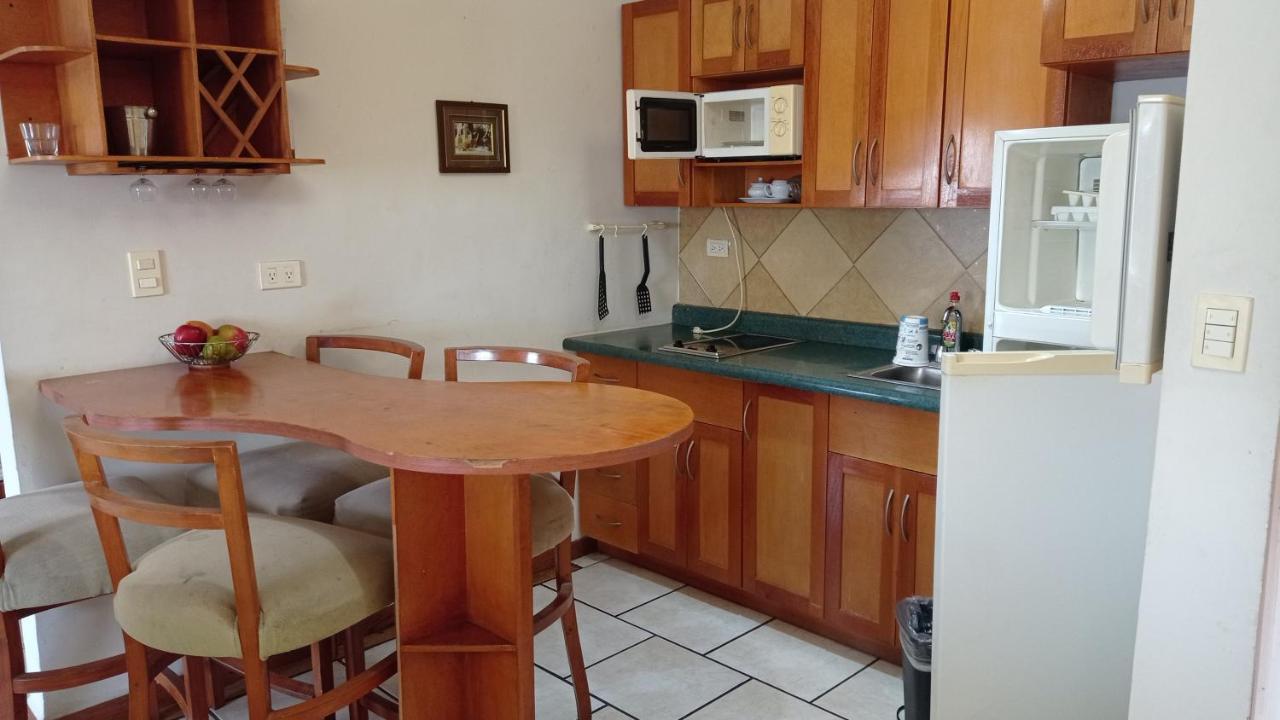 Confort Ejecutivo Suites Lindavista Guadalupe  Eksteriør billede