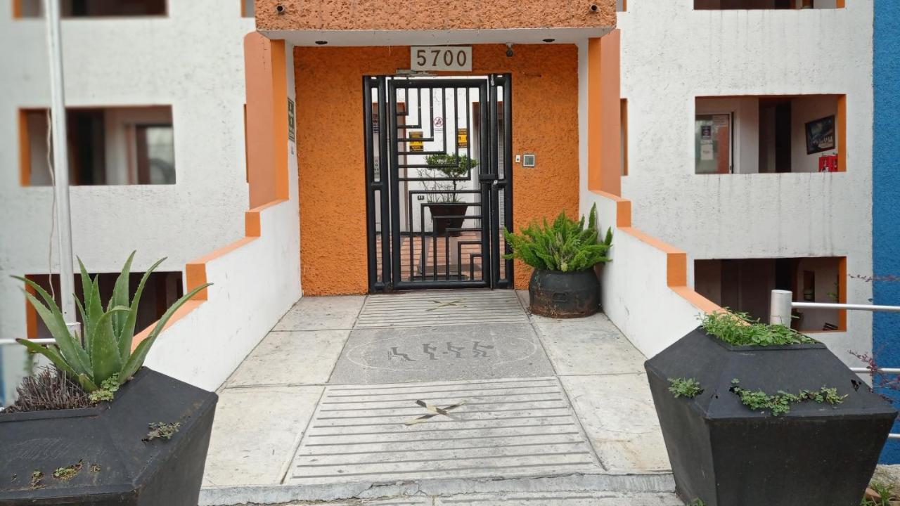 Confort Ejecutivo Suites Lindavista Guadalupe  Eksteriør billede