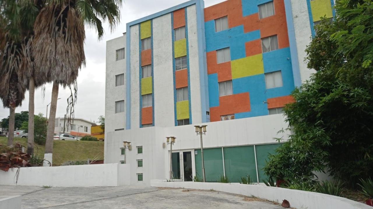 Confort Ejecutivo Suites Lindavista Guadalupe  Eksteriør billede
