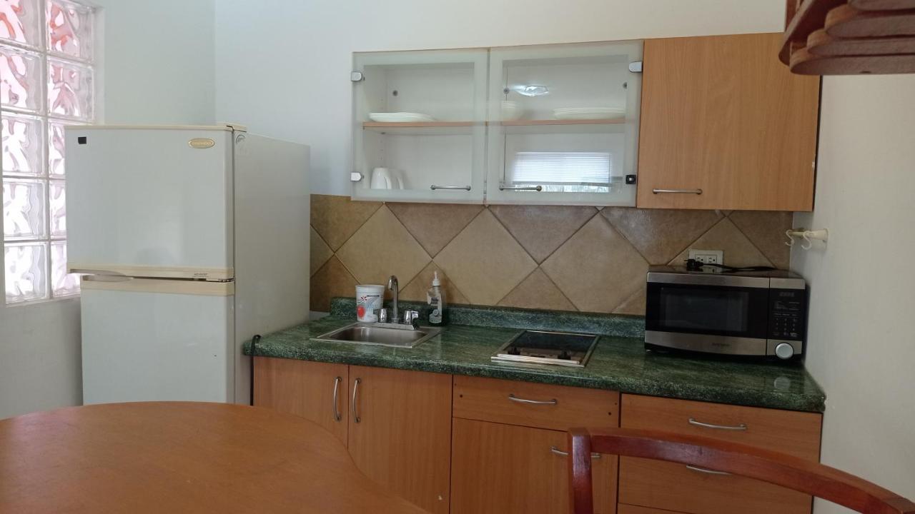 Confort Ejecutivo Suites Lindavista Guadalupe  Eksteriør billede